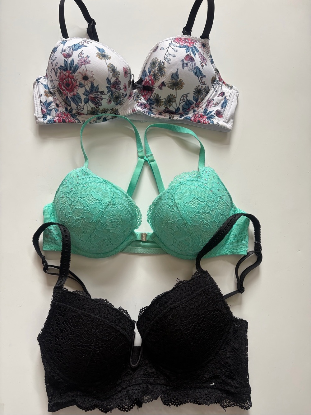 3 set bundle value floral, Mint Green and back Bras size 34B